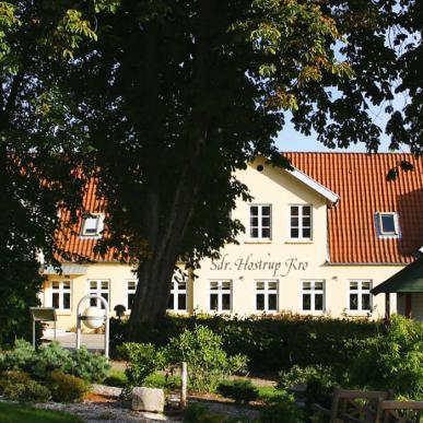 Christie's, Sdr. Hostrup Kro, facade af huset