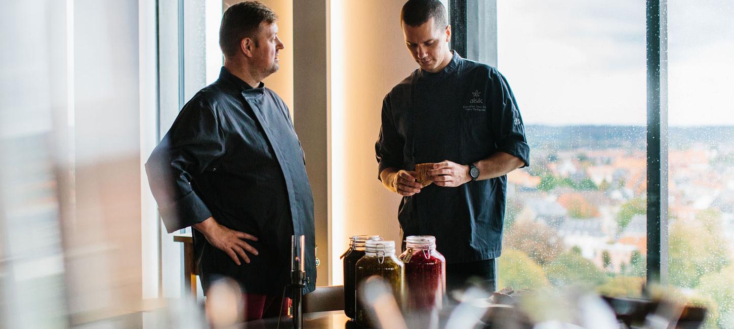 Jesper Koch og Peter Rødsgaard i Restaurant Syttende på Alsik Hotel og Spa