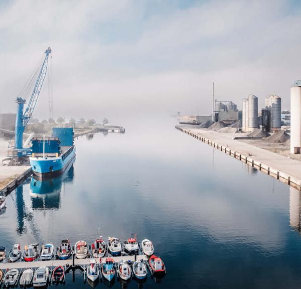 Aabenraa Havn på en solskinsdag